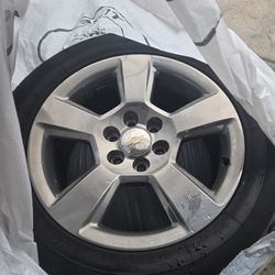 Chevrolet Suburban 2015-2020 OEM 20in Silver Wheels