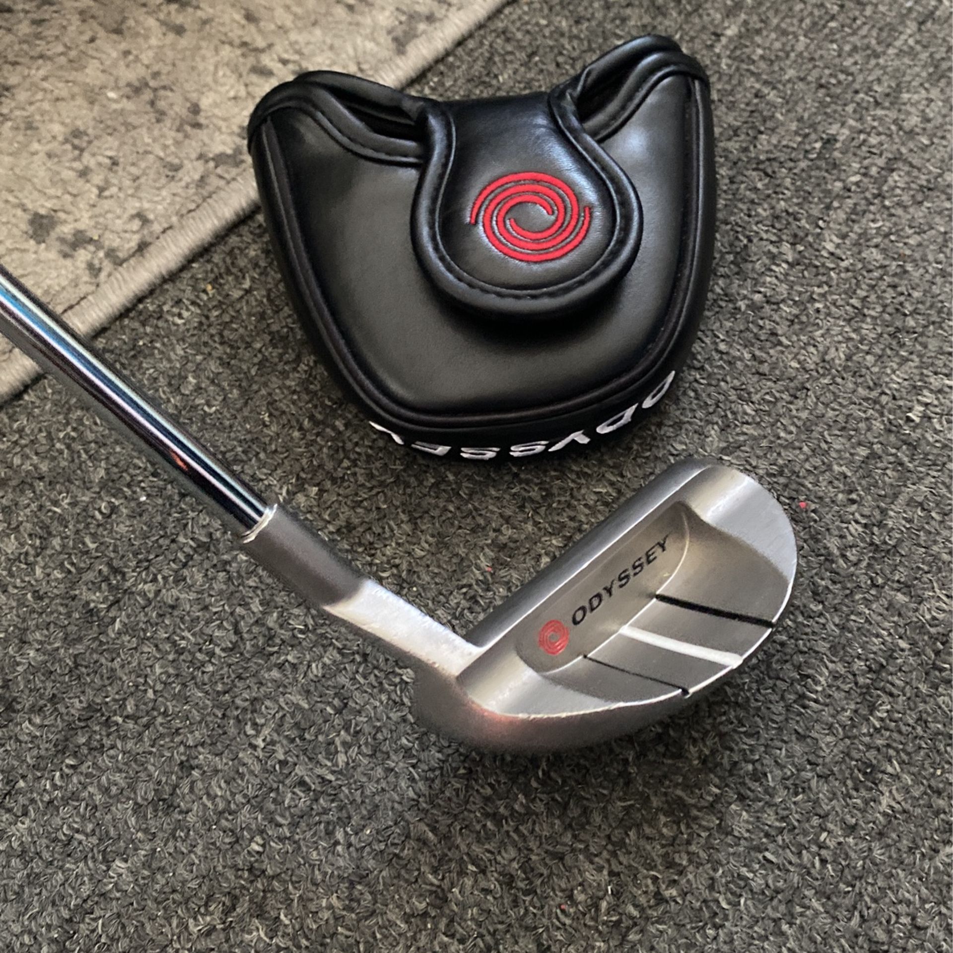 Wow! Odyssey X-Act Chipper Golf Club