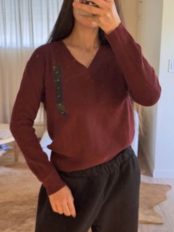 Thin Burgundy Sweater - Banana Republic (New)