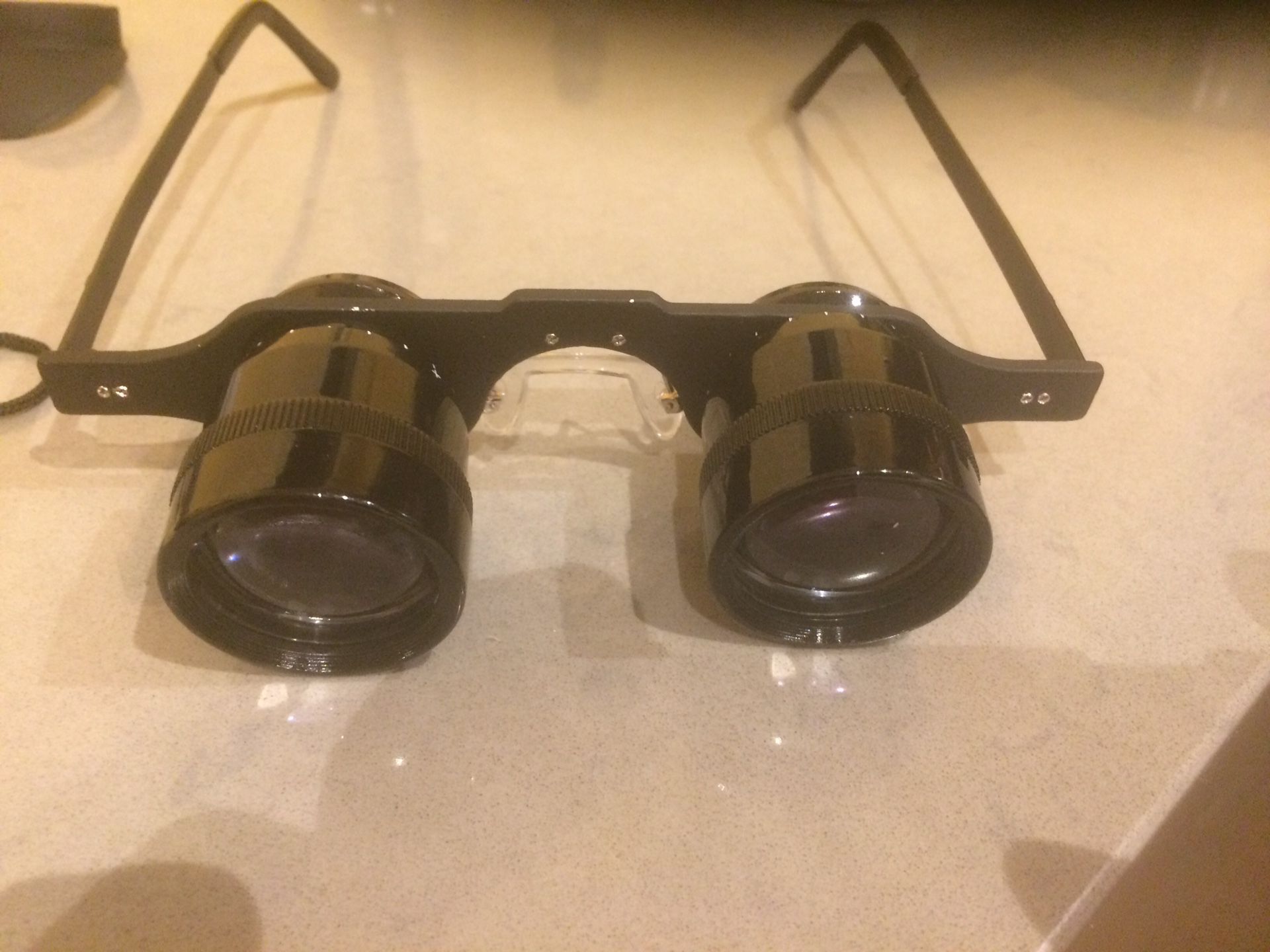 Awesome NEW hands free wearable binoculars