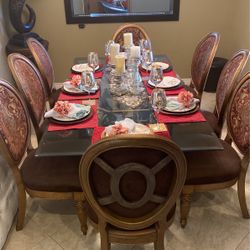 Formal Dinning Table