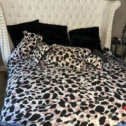Beautiful White California King Size Bed Inc Mattress 