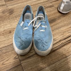Daewon Song Signed shoes.