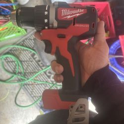 Milwaukee M18 Drill