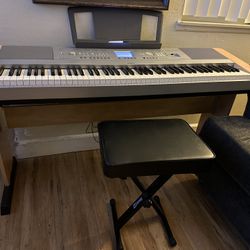 Piano / Keyboard --, -Yamaha