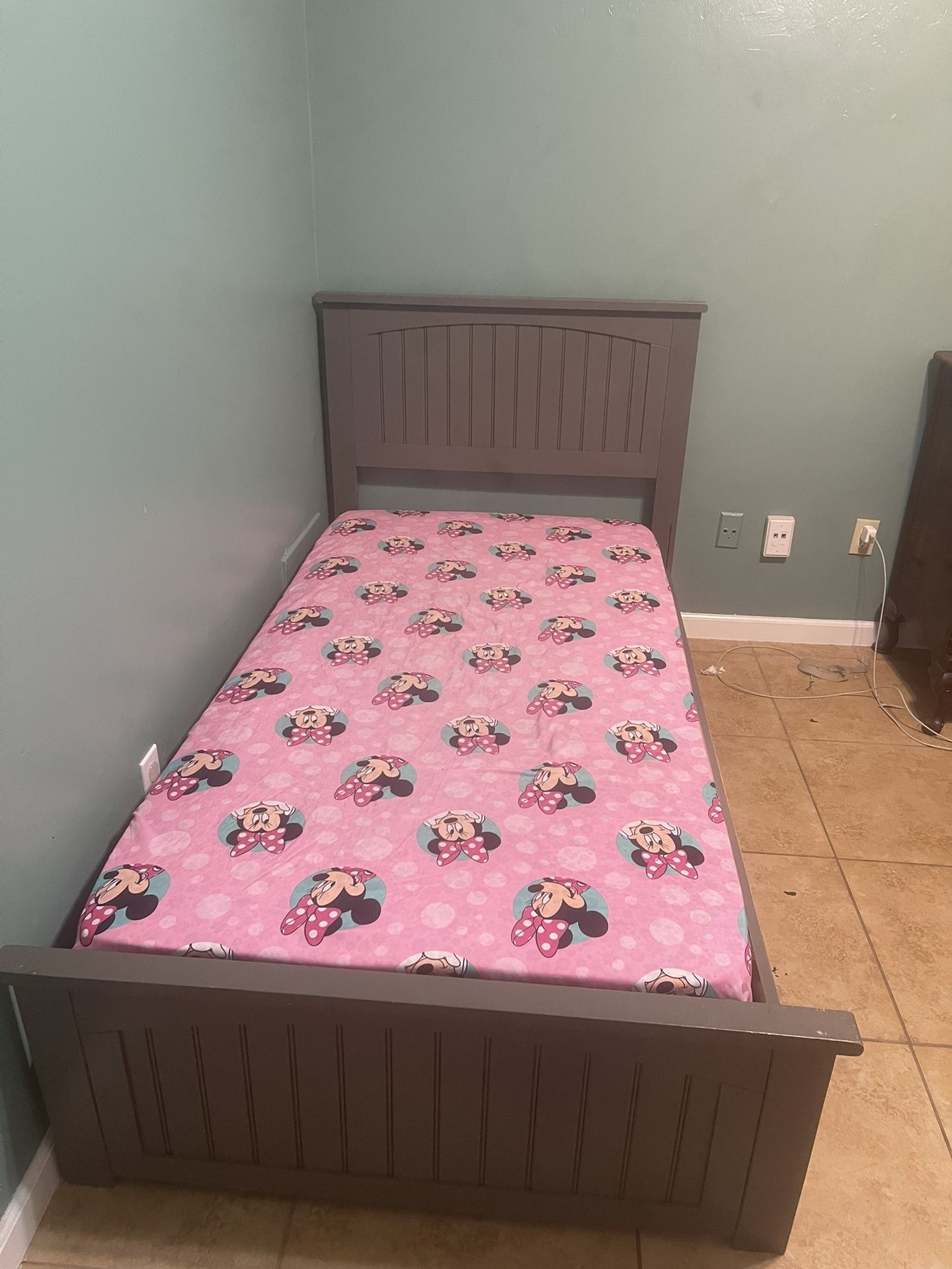 Twin Bed