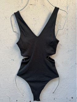 Women bikinis & tops & robe size M/L