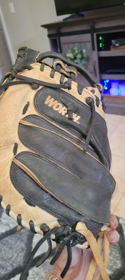 CatchersFastpitch Worth Catchers Glove