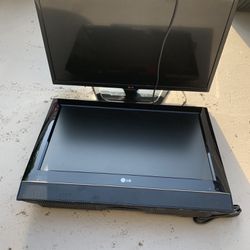 Two LG Tvs For 30 Dollars Or 20 Each