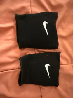 Volleyball knee pads