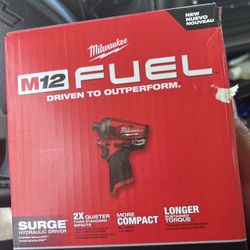 Milwaukee M12 FUEL 12V (Tool-Only)