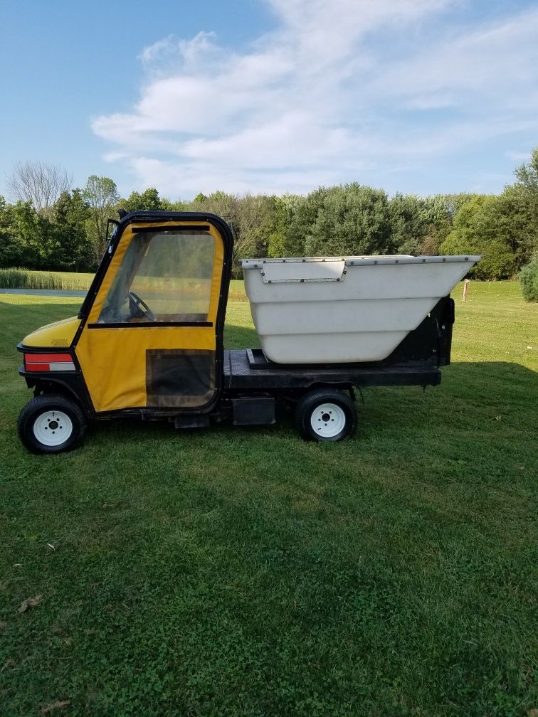 Cushman haulster minni dump truck