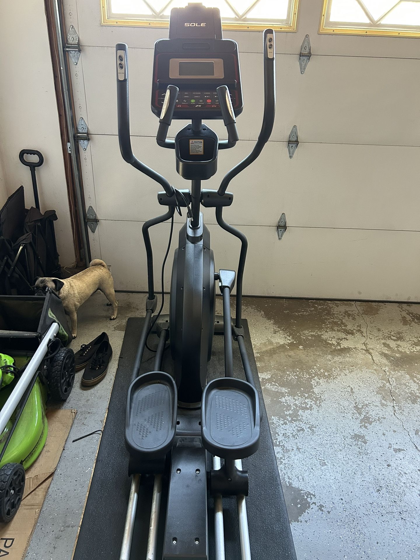 Sole elliptical