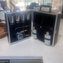 Vintage Bar Attige From The 50's In Excellent Condition 