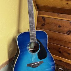 Yamaha FG820 Sunset Blue 