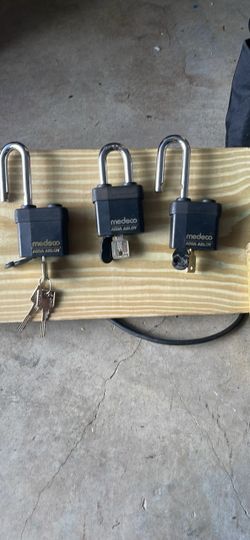 Medeco ASSA ABLOY Padlocks Set of 3 locks with Keys