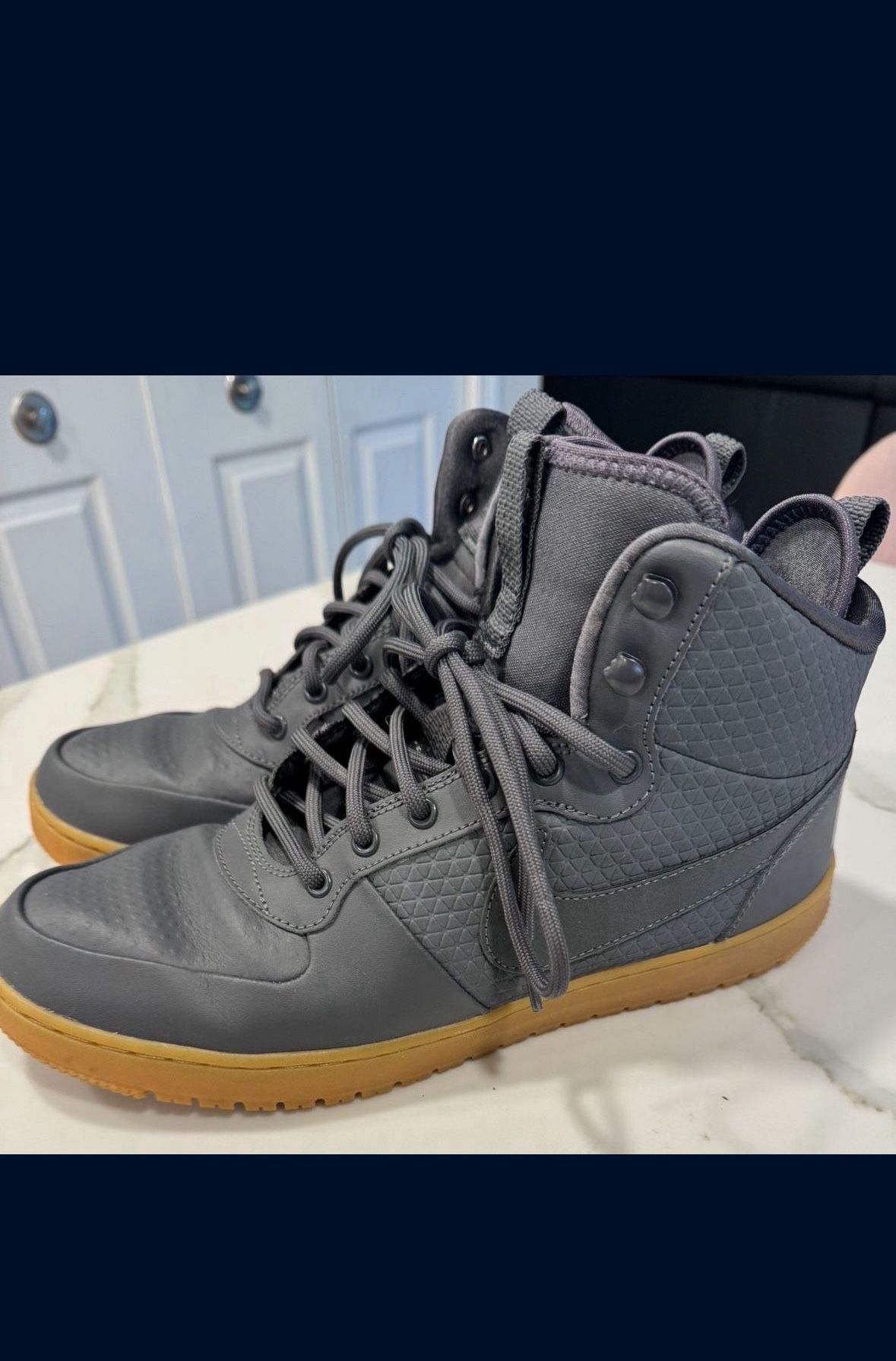 Nike Men’s Court Borough Mid Winter Gray- Size 11