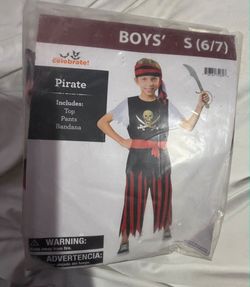 Boys' Pirate Halloween Costume Size S (6/7)
