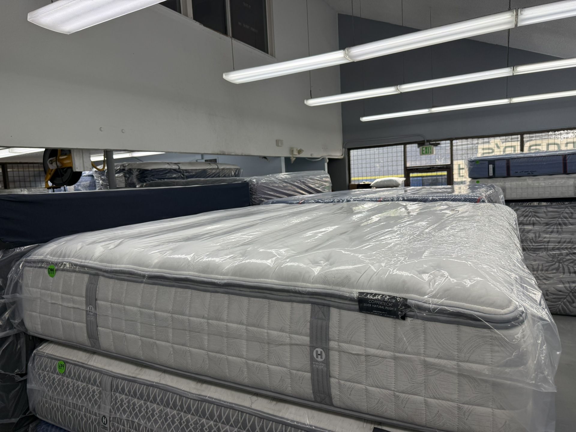 KING SIZE KLUFT AIRELOOM HOLLAND MAID COPPERTECH SILVER NATURAL (LUXURY-PLUSH) PILLOW TOP MATTRESS & BOX SPRINGS BED SET