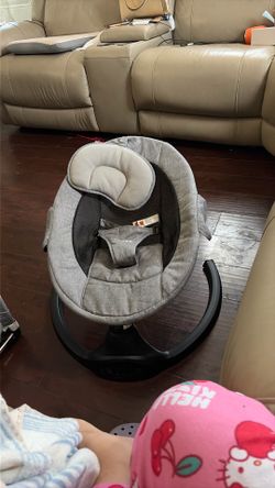 Baby auto swing