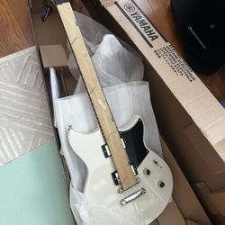 Yamaha RSS20 Revstar Standard 6 String Electric Guitar