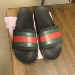 Guccis Slides