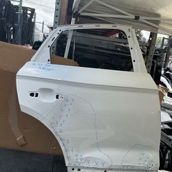 2018 - 2023 AUDI Q5 - REAR PASSENGER SIDE DOOR SHELL OEM