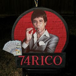 Custom made piñatas