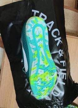 Nike track shoes for track and field size 9 women or 7 1/2 men's