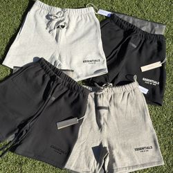 Essentials Shorts 