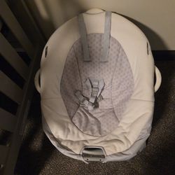 Baby bouncer