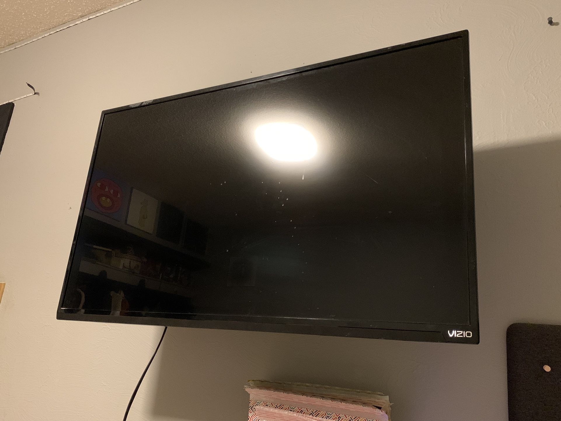 VIZIO BLACK TV D39h-CO