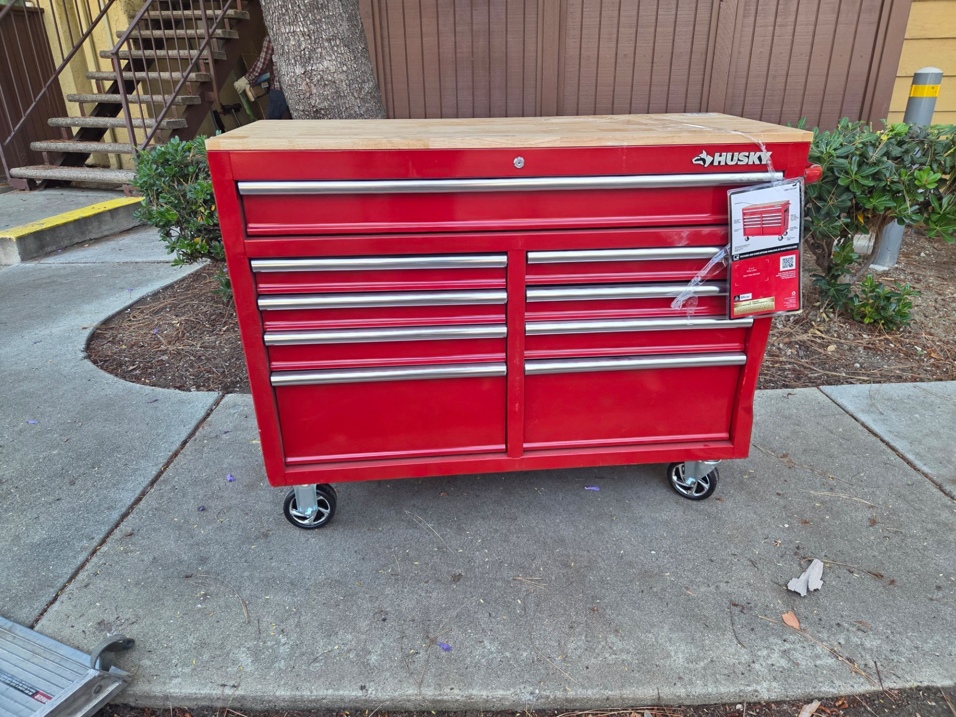 Husky
Tool Storage 46 in. W x 18 in. D 9-Drawer Gloss Red Mobile Workbench Cabinet