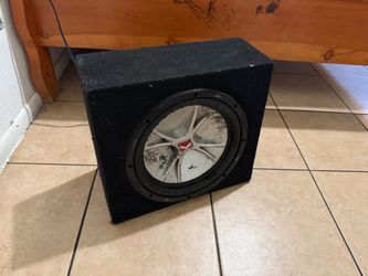 Kicker CVR 12 with box