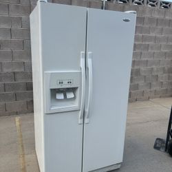 WHIRLPOOL REFRIGERATOR 