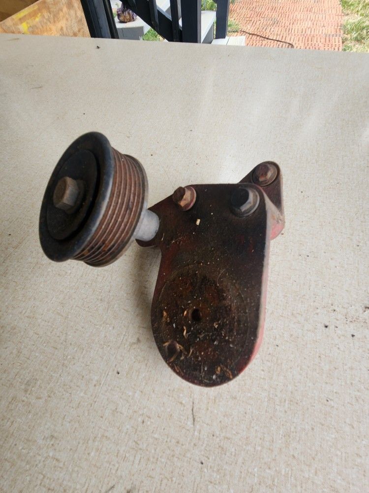 Cummins ISX Belt Tensioner Bracket