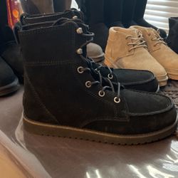 Mens Size 11 KOOLABURRA By Ugg 