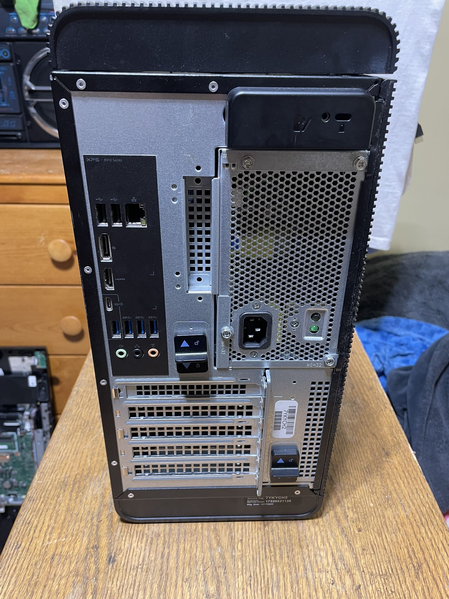 Dell XPS 8910 - Intel i7 6700 | 1TB SSD | 1TB HDD | 16GB RAM | Win 11 Home | WiFi