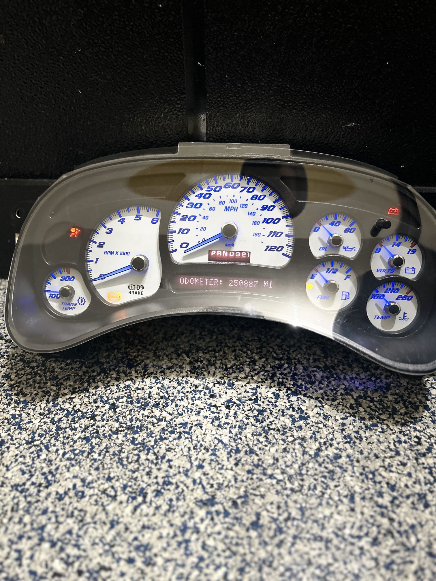 03-06 GM Blue Night Cluster