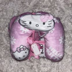 Hello Kitty 3 Piece Travel Set