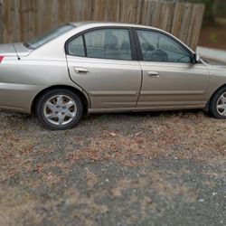 2005 Hyundai ELANTRA