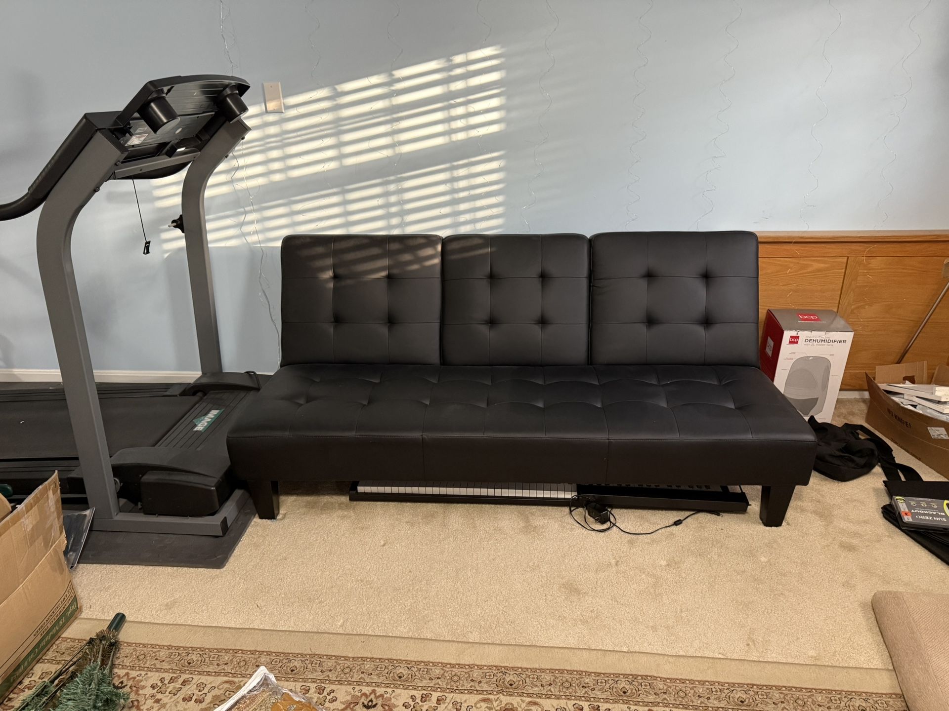 Futon (Leather/Black)