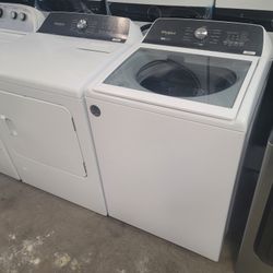 New Whirlpool Large Capacity Glass Top Load Washer With Removable Agitator And Gas Dryer Set 