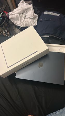 Apple Laptop