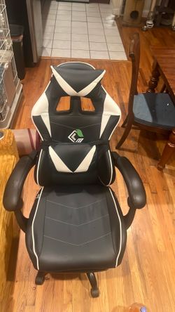 Gaming chair