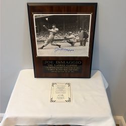 Joe DiMaggio Autographed Photo On Plaque Limited Edition #130 Of 1941 With COA Original Box