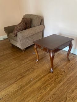 Estate Sale Must Sell $1 Make An Offer