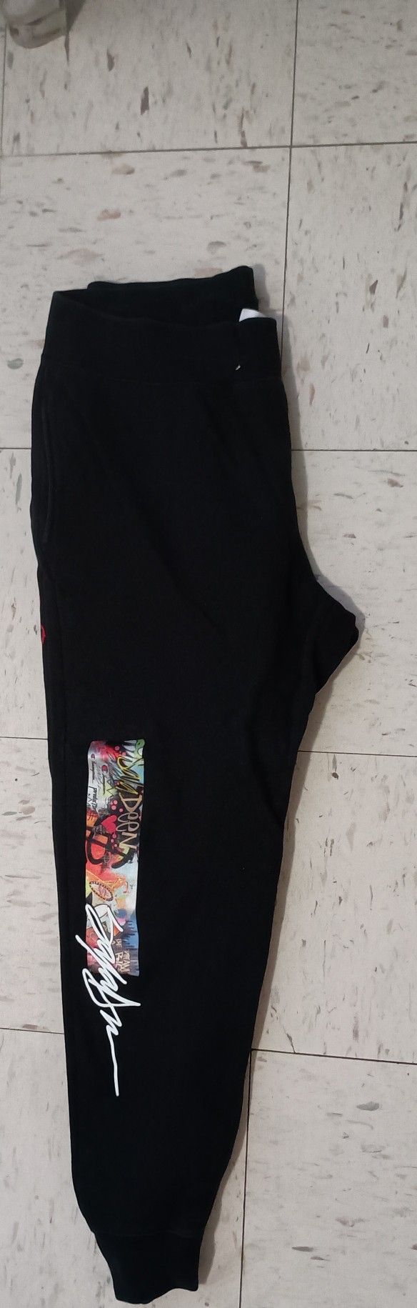 king saladeen sweat pants XL