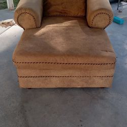 Indoor lounger chair/ sofa $50.00