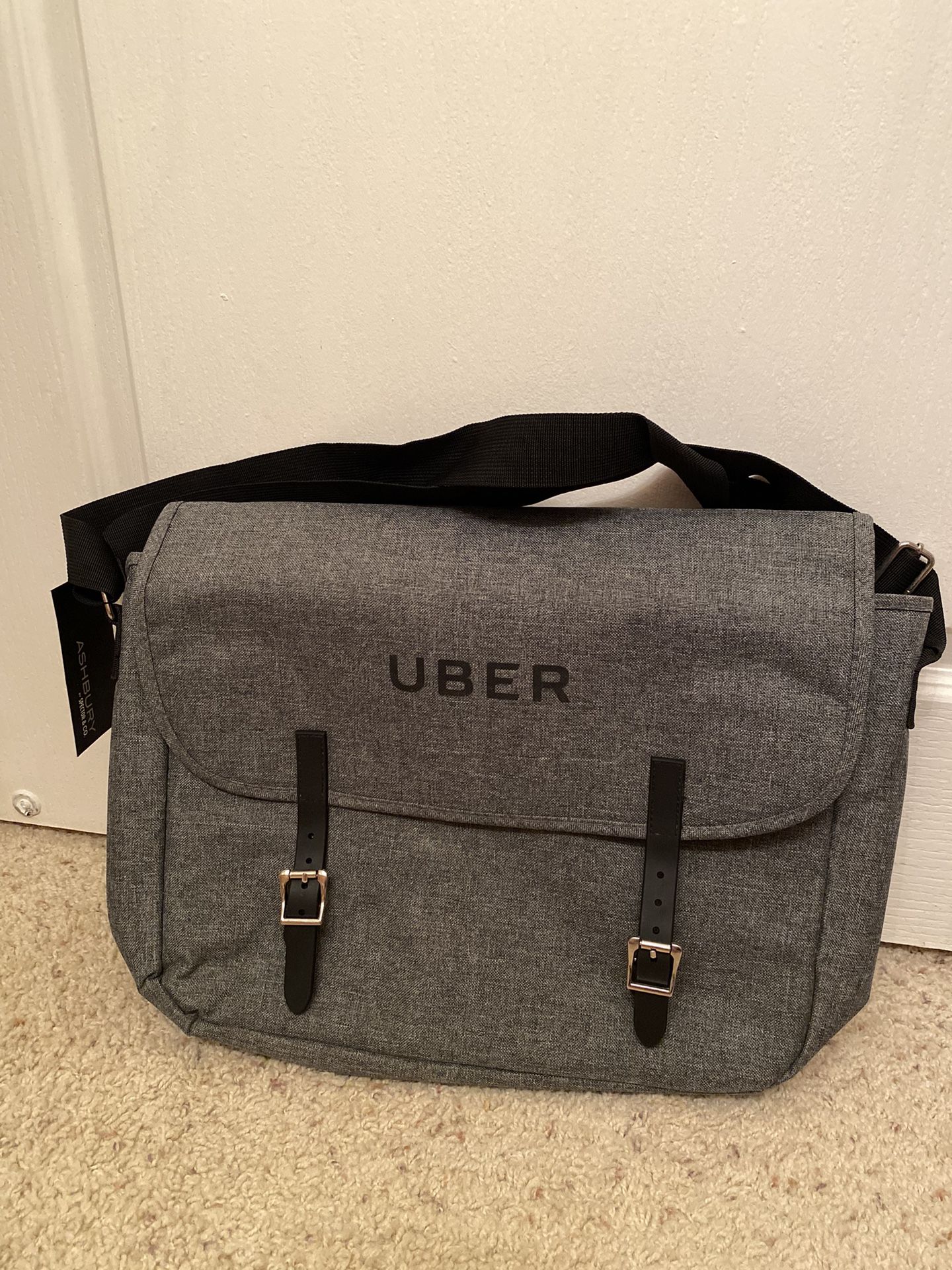 Gray messenger bag with the Uber logo Ashbury 17”x13”